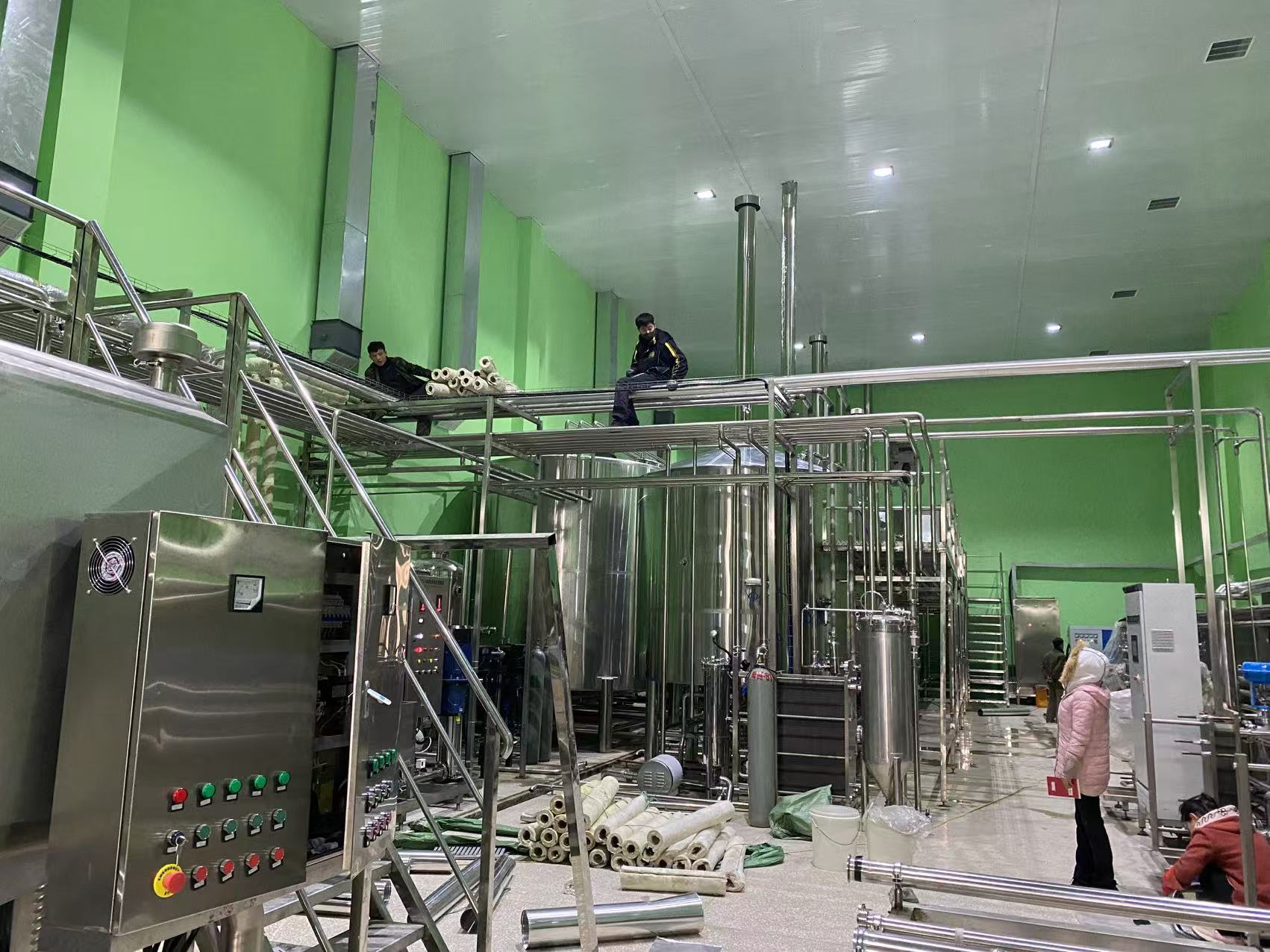 市中精酿啤酒设备厂—精酿啤酒设备制造：传承工艺与创新科技的交融