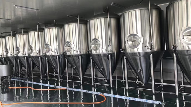 市中精酿啤酒设备厂—精酿啤酒设备主要生产工艺